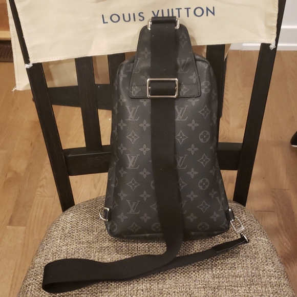 Louis Vuitton sling bab - Picture 3 of 5